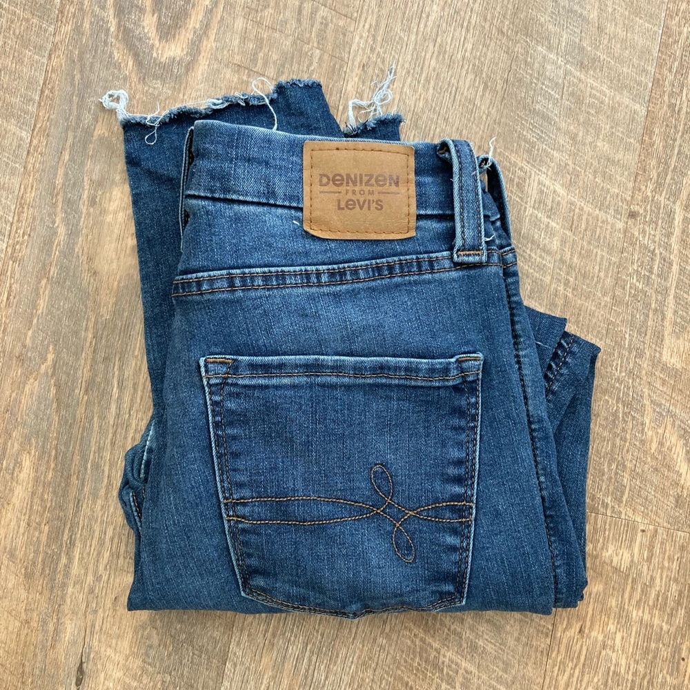 LEVIS | Denizen High Rise Ankle Skinny Jeans - Picture 3 of 7